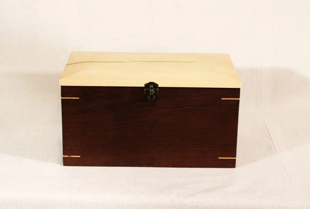 Ornate Box 2026.03