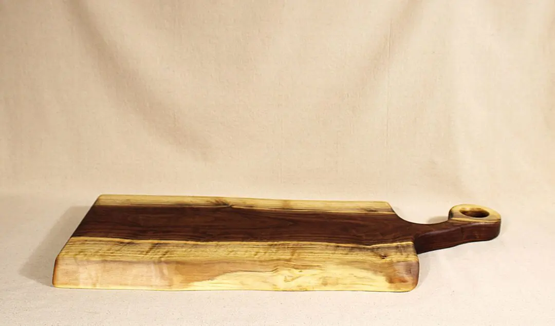 Walnut Medium Charcuterie 2026.24